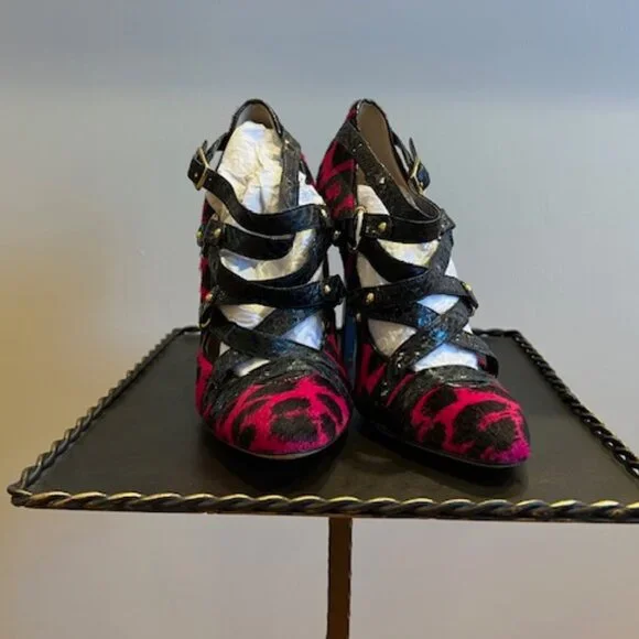Jimmy Choo SZ 6 Fuchsia & Black Calf Hair Cheetah Print Heels - Picture 5 of 9